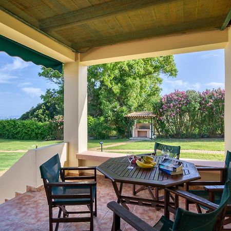 Analipsi Beach Front Villas - Happy Rentals Kastron  ภายนอก รูปภาพ