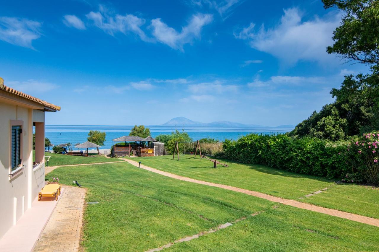 Analipsi Beach Front Villas - Happy Rentals Kastron  ภายนอก รูปภาพ